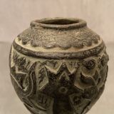Terracotta vase with green digging patina with animal decoration