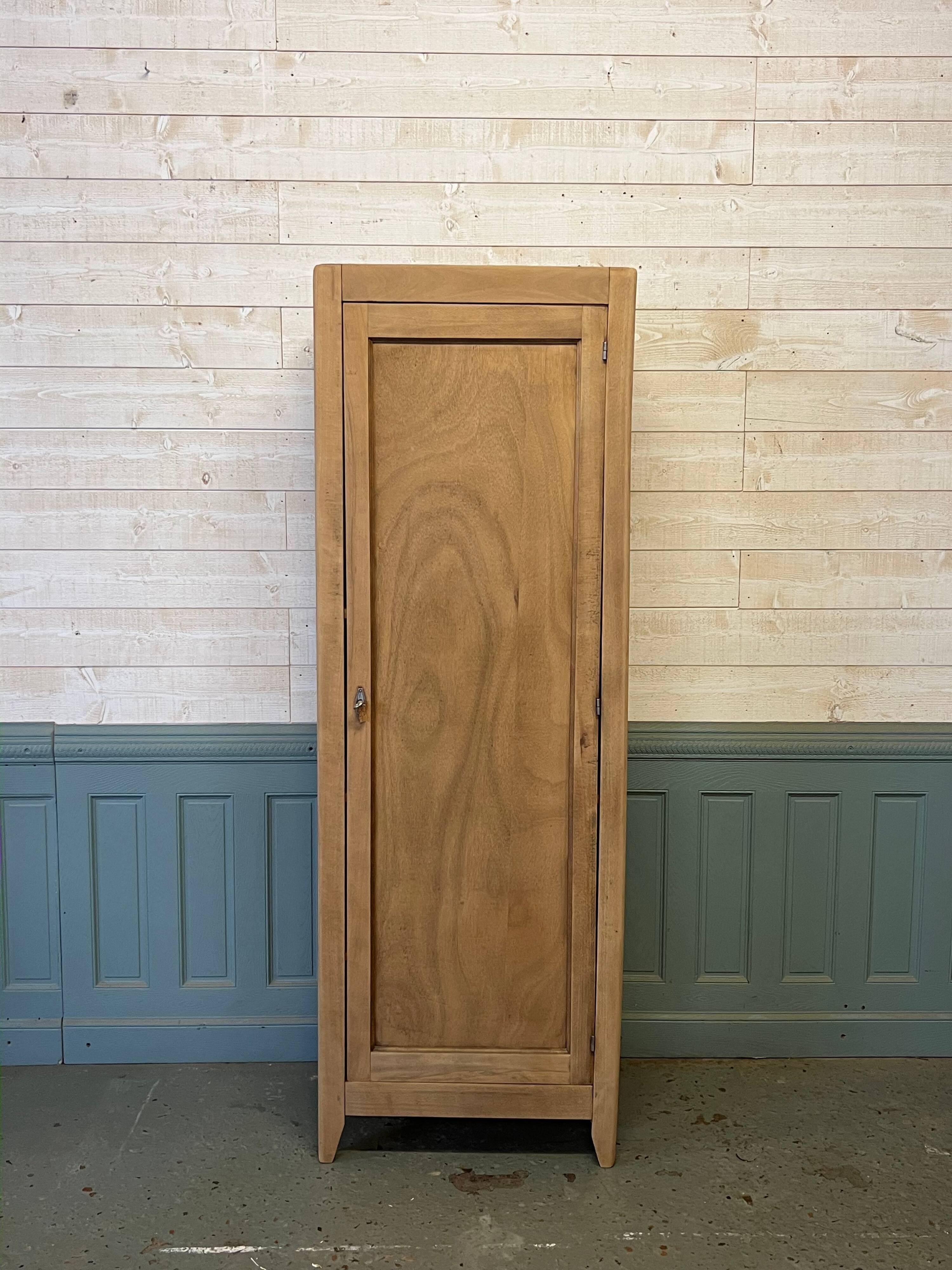 Dormitory wardrobe