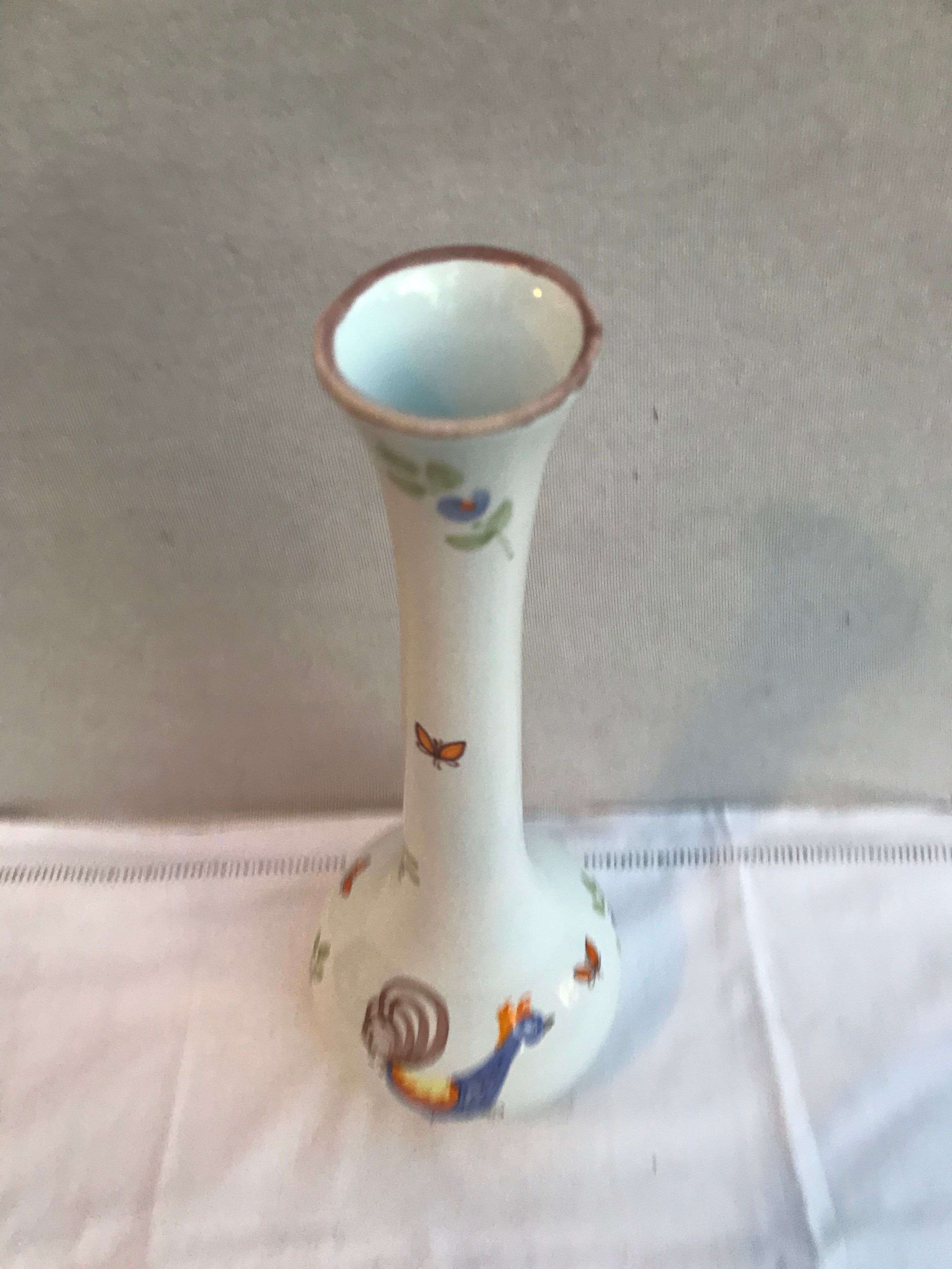 Former moustiers style vase