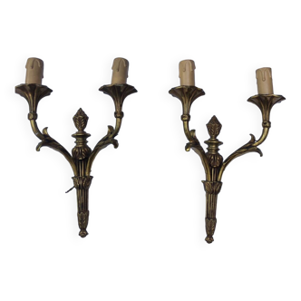 Paire d’applique en bronze style Louis XVI