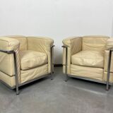 Fauteuils clubs en cuir blanc LC2 par Le Corbusier pour Cassina