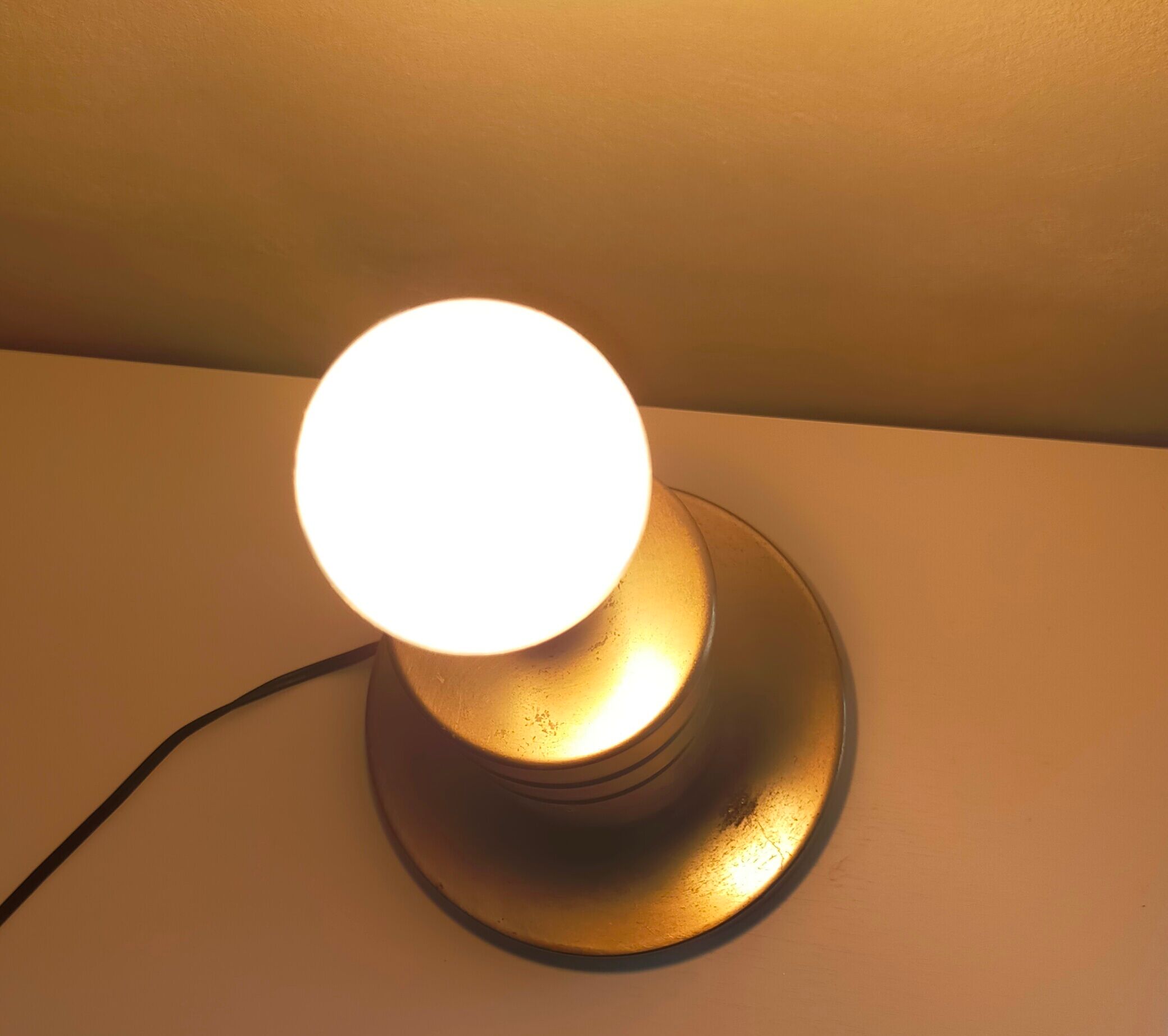 Vintage metal chrome spiral lamp foot