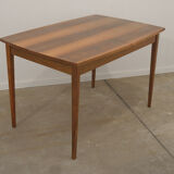 Table à manger pliante en noyer entièrement rénovée, années 1970, Tchécoslovaquie