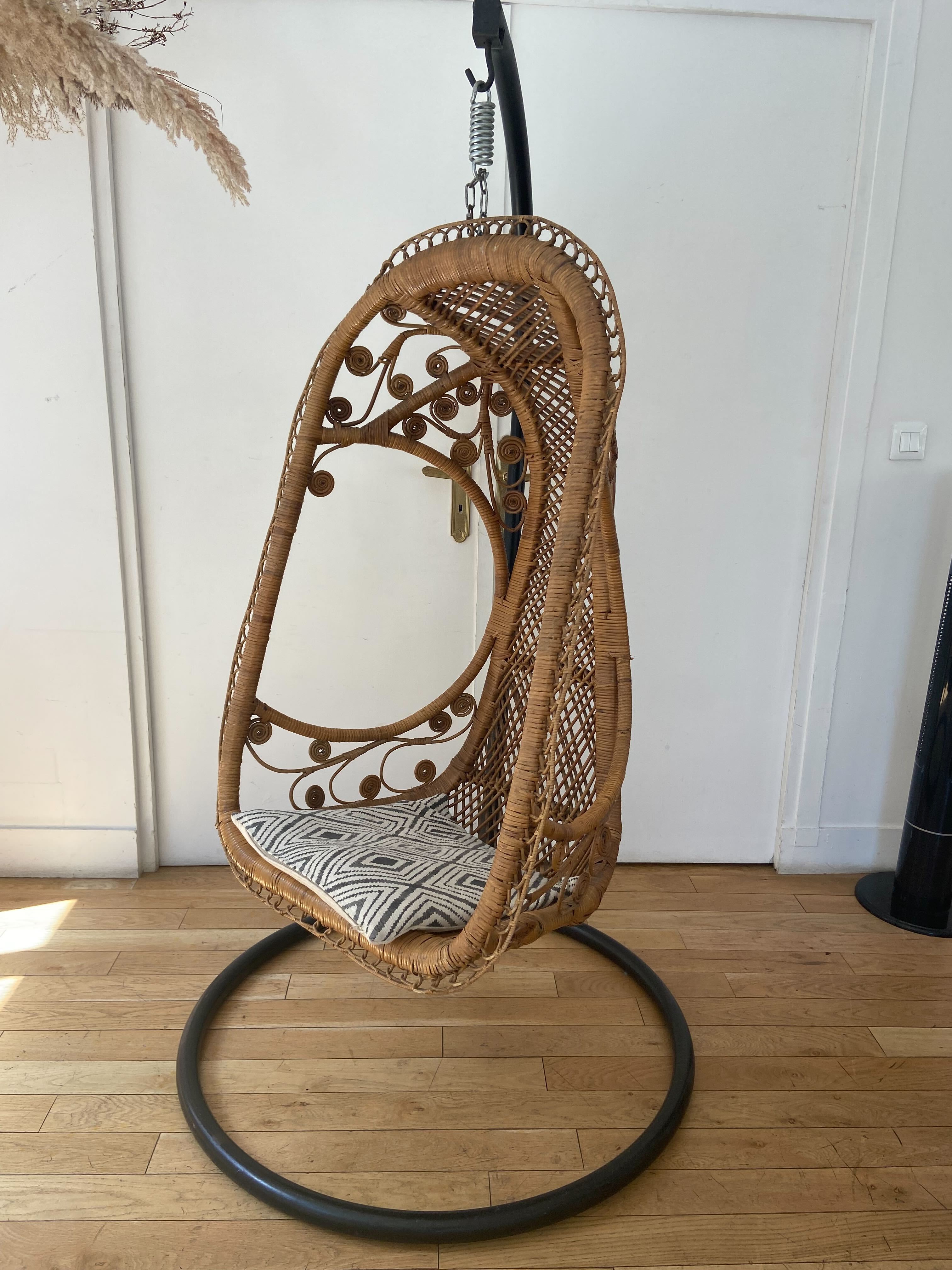 Rattan hanging chair