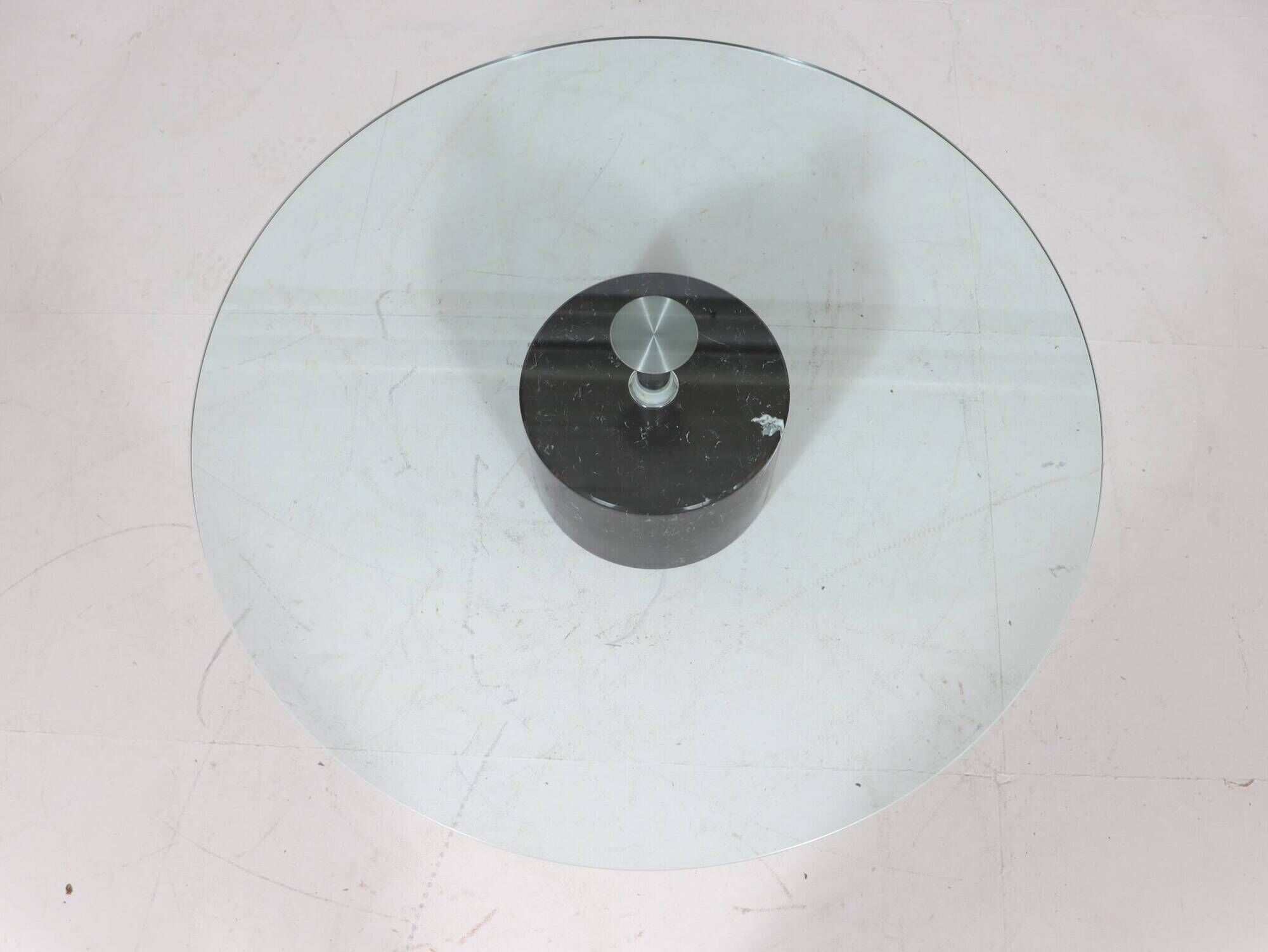 Giorgio et Maurizio Cattelan. Table basse/table basse, marbre, Italie, années 1980
