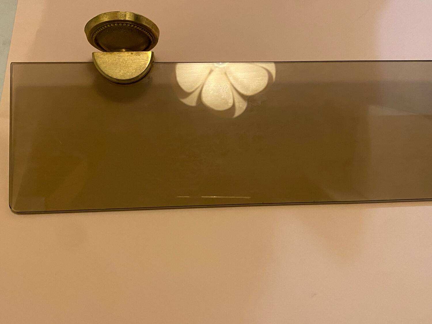 Miroir de salle de bain étagère et lampes