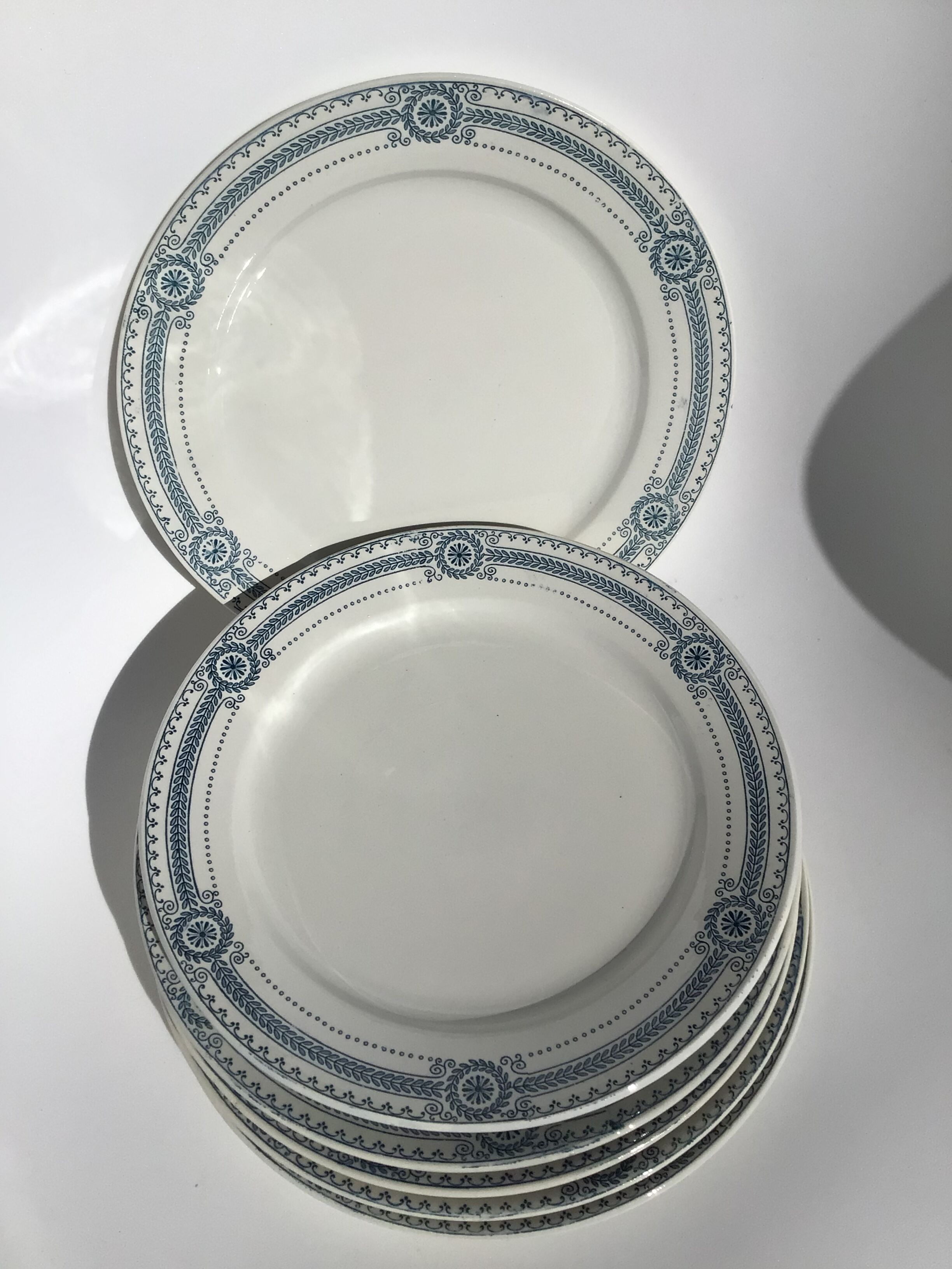 6 Flat Plates Iron Earth Carina U&C Sarreguemines (4lots)