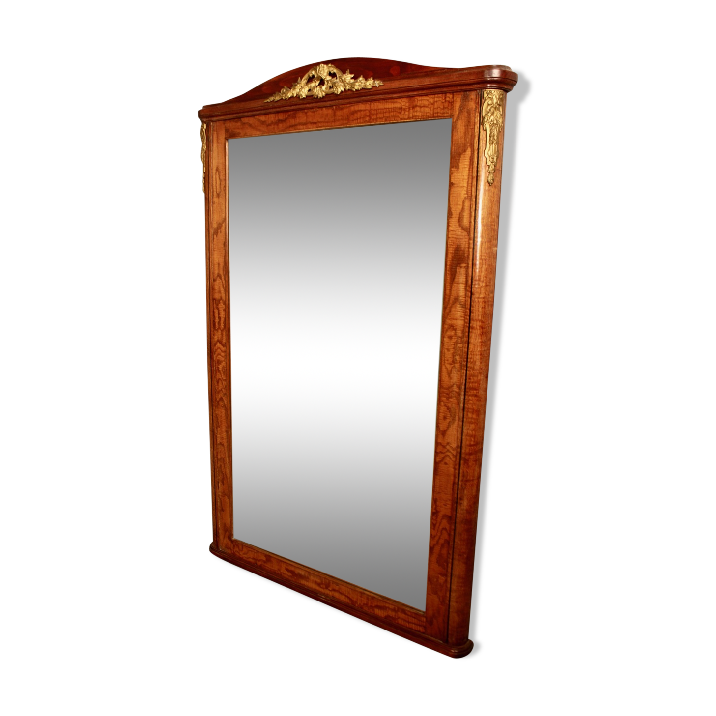 Foot mirror with bronze huts