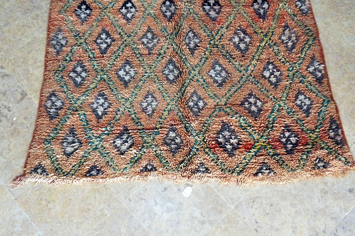 Moroccan Berber rug Boujaad vintage 354 x 133 cm
