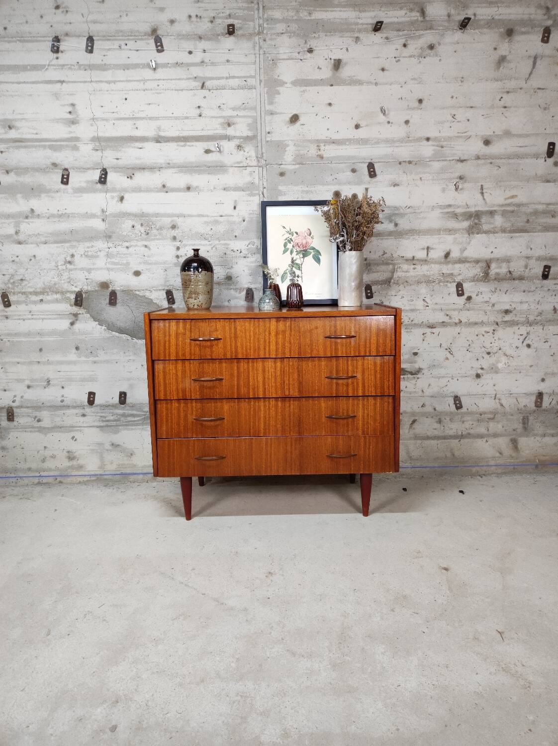 Commode vintage