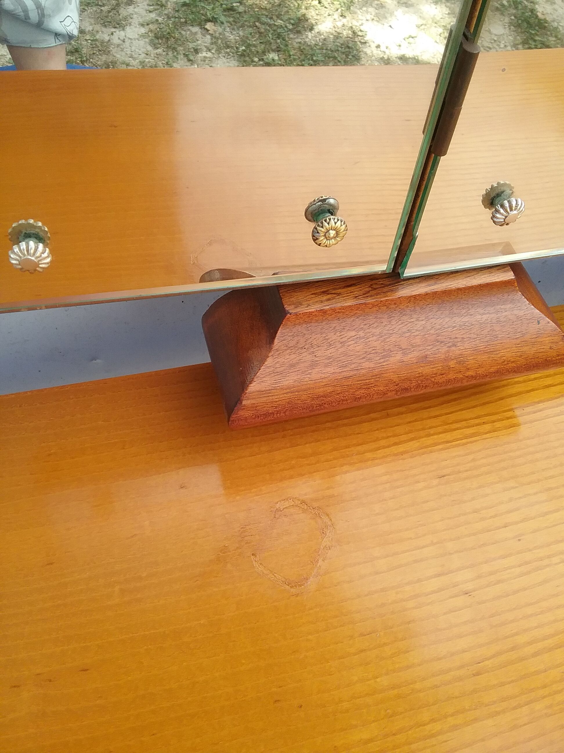 Vintage triptych console