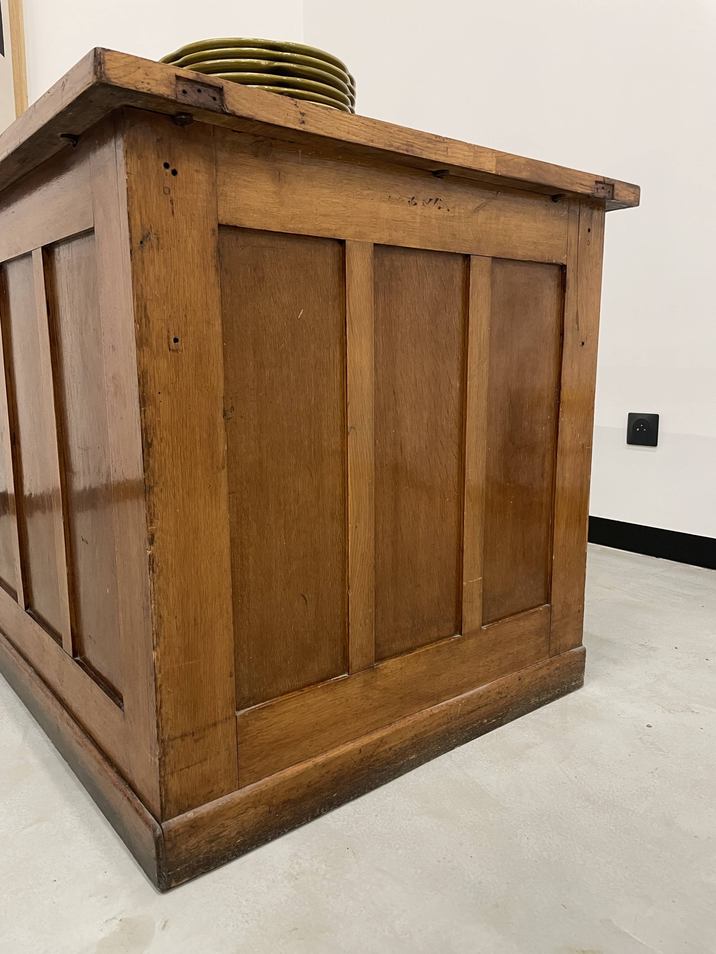 Oak and veneer counter or desk