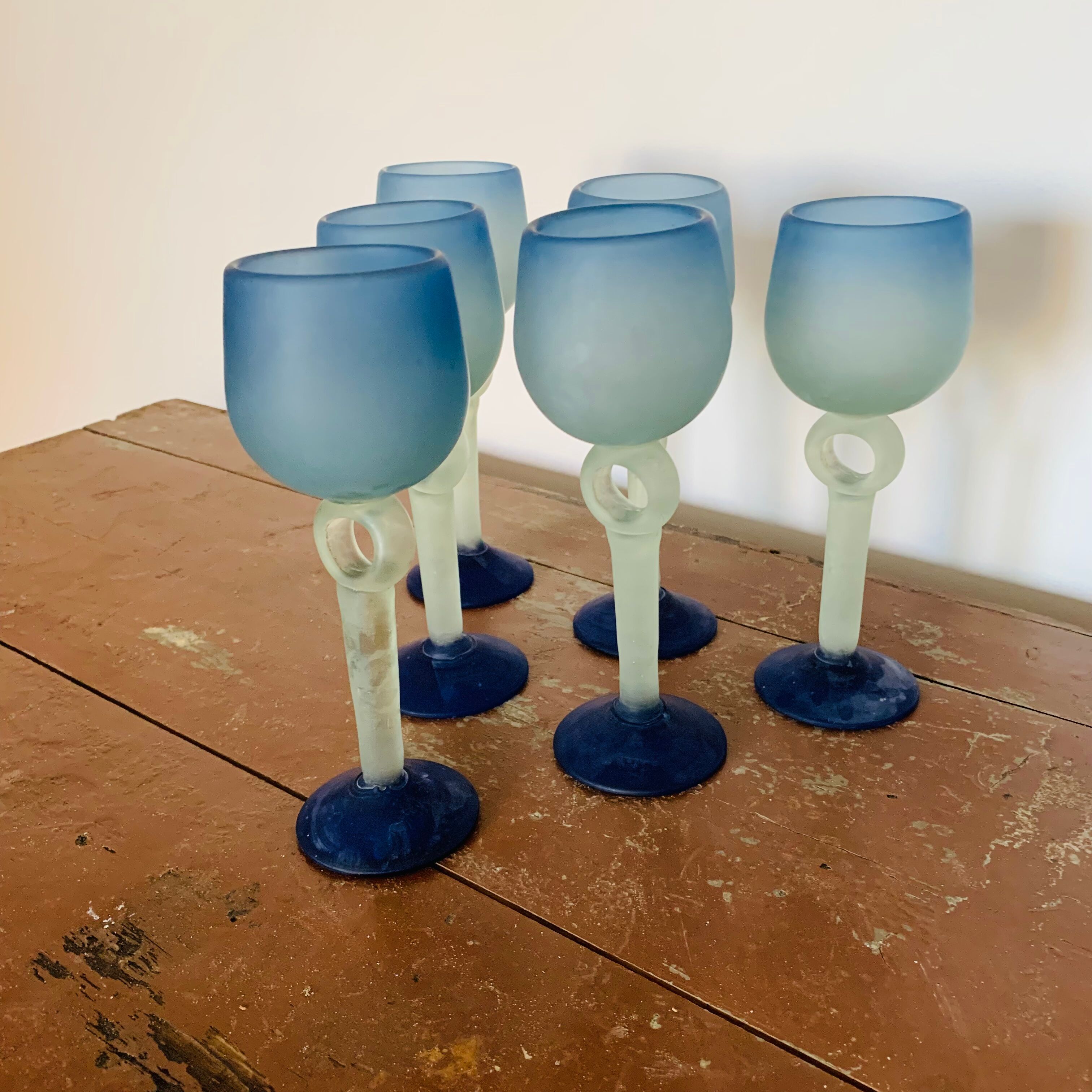 Set of 6 glass paste stemmed glasses