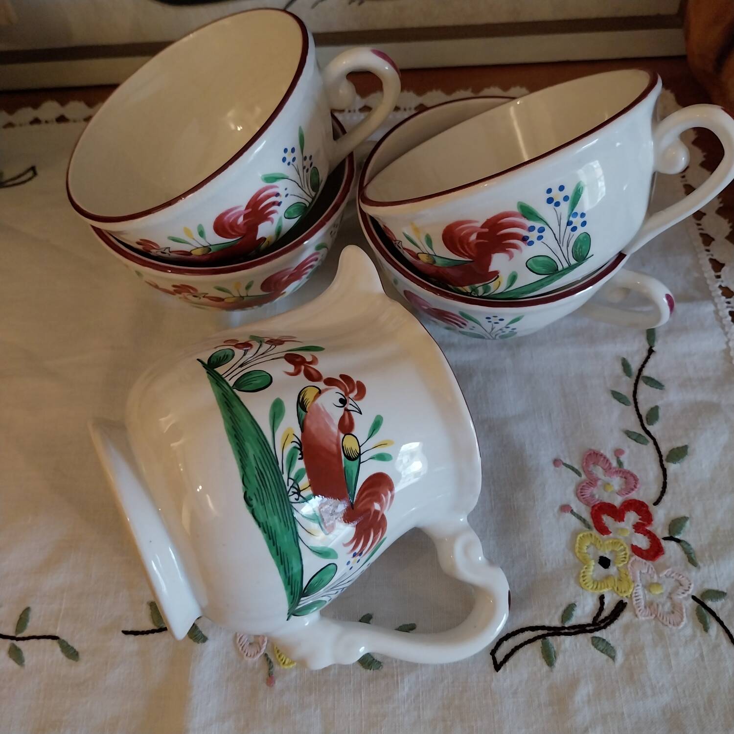 St Clement France earthenware cups, Le Cop decor