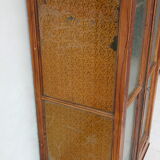 Old showcase