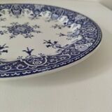 Antique Gien plate – Decor inspired by the Manufacture de Lille 17-18th century