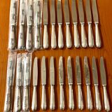 Christofle pearls, 24 knives excellent condition with box