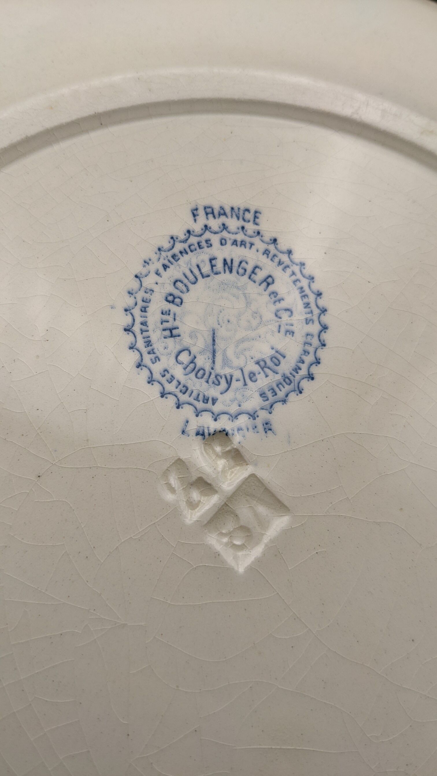 Lot 2 old flat plates boulenger choisy le roi lavoisier