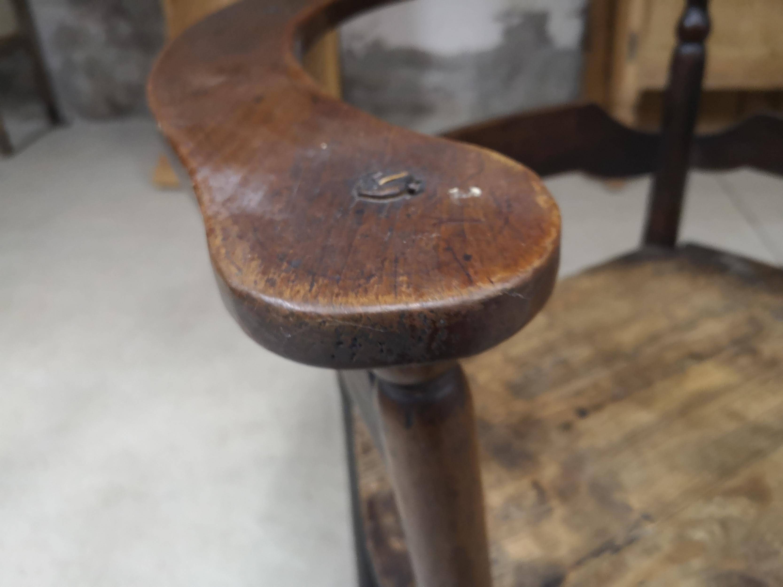 Antique solid wood armchair - Authentic rustic style