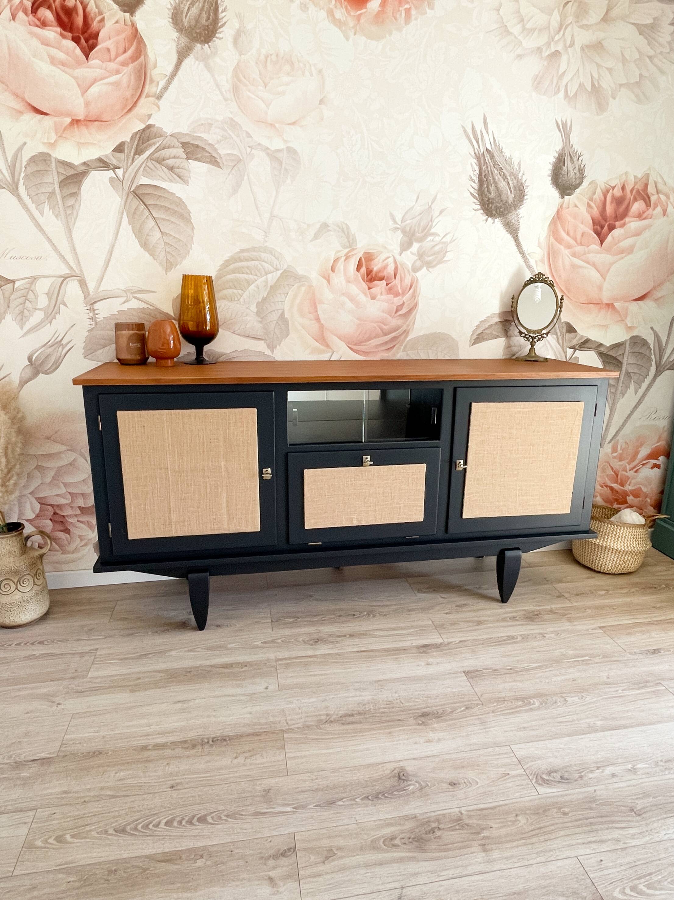 Revisited Vintage Enfilade