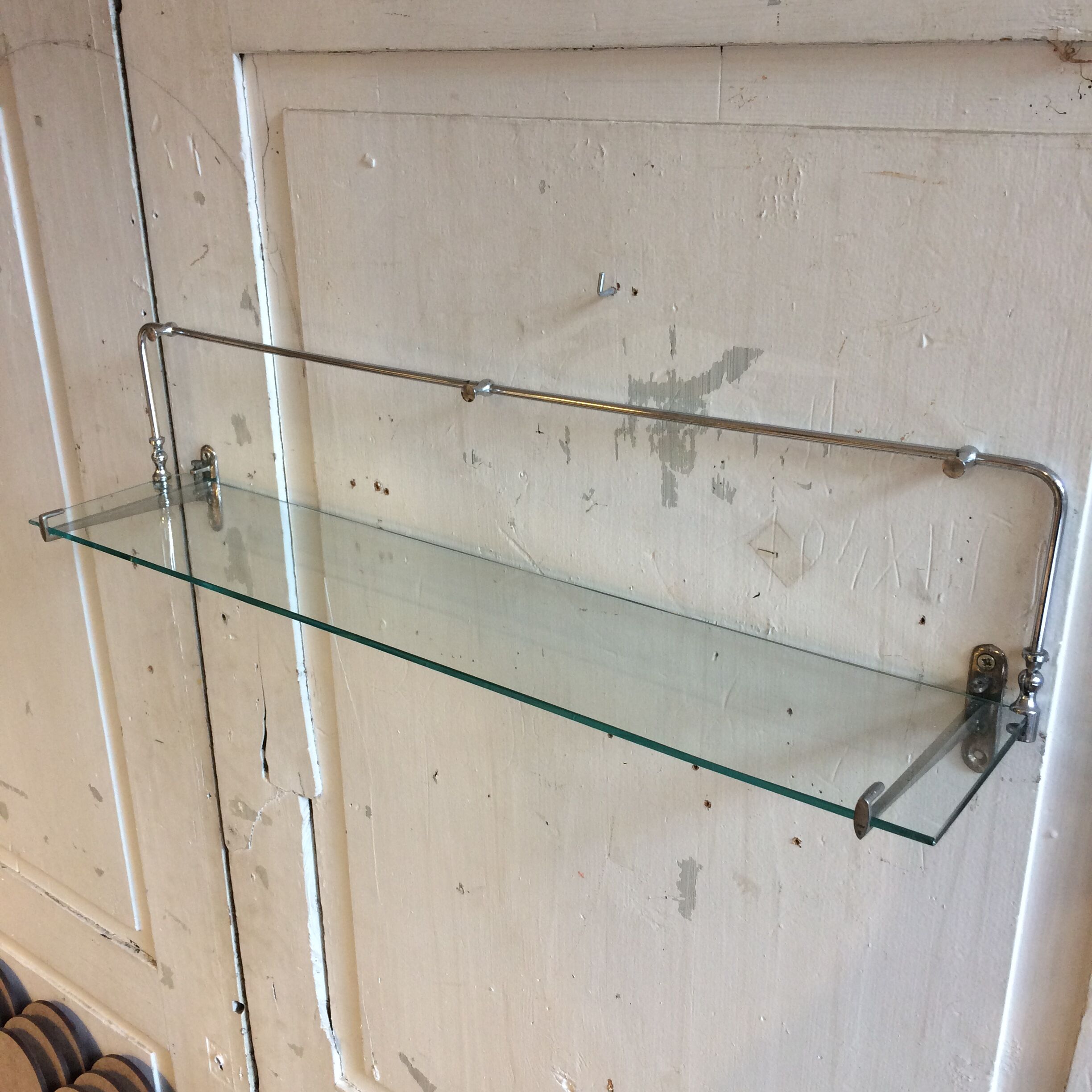 Tablette en verre pour salle de bains
