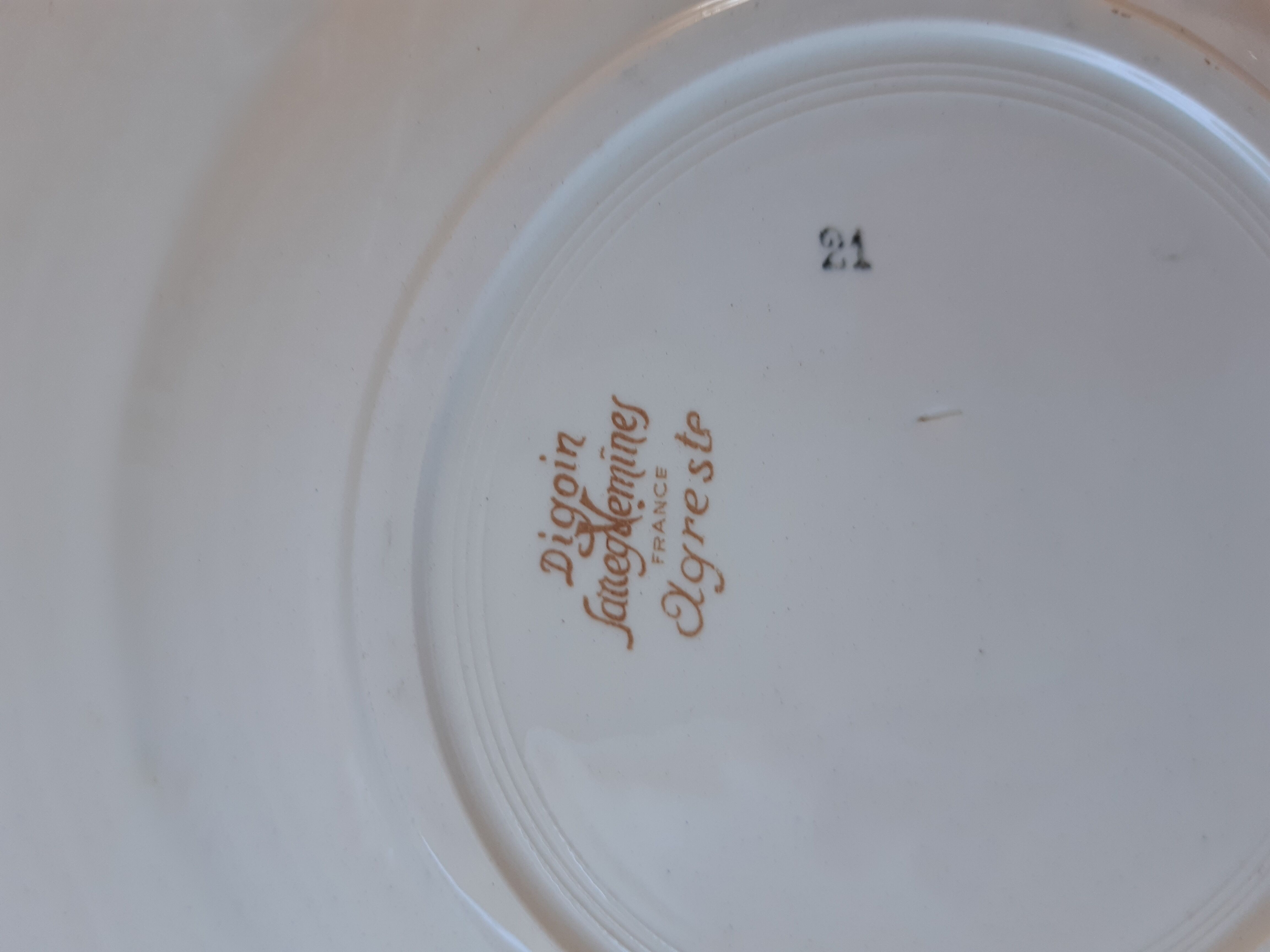 Set of 8 hollow plates Digoin Sarreguemines model Agreste