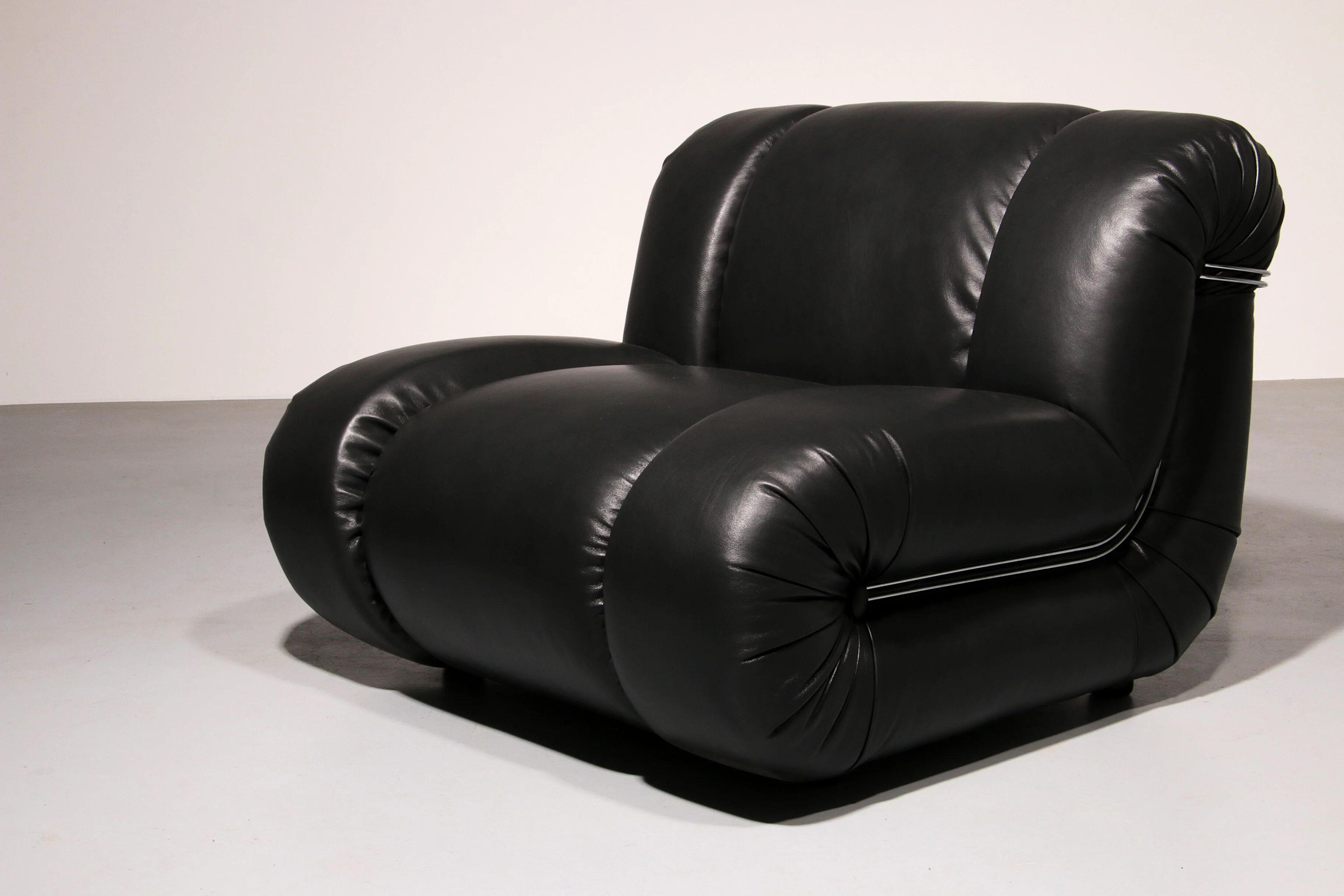 Mimo Padova black leather modular lounge chairs "Velasquez" - 1970