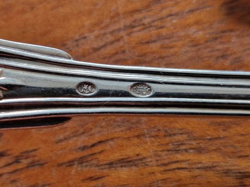 Christofle - Set of 7 dessert forks in the violoné palmette pattern.