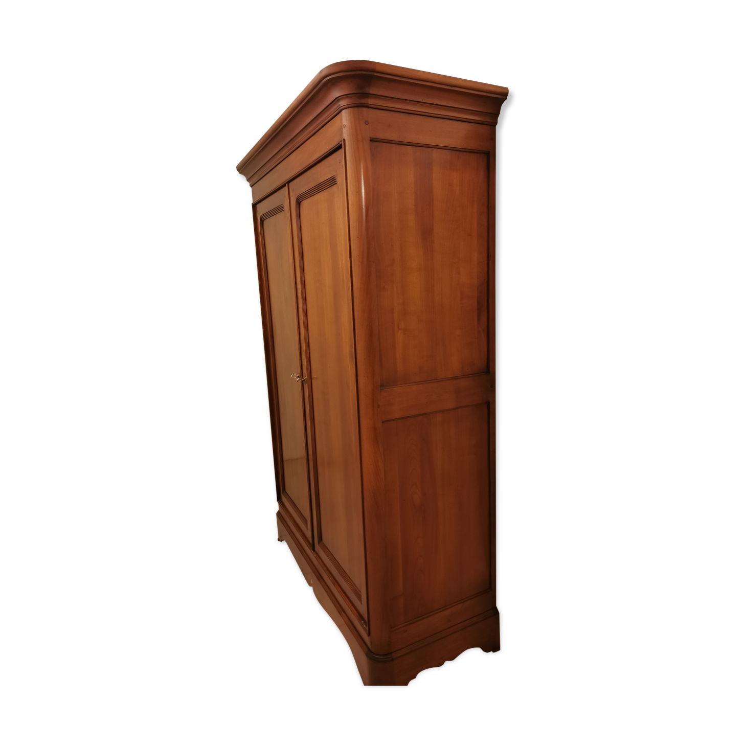 Cherry wood bedroom wardrobe