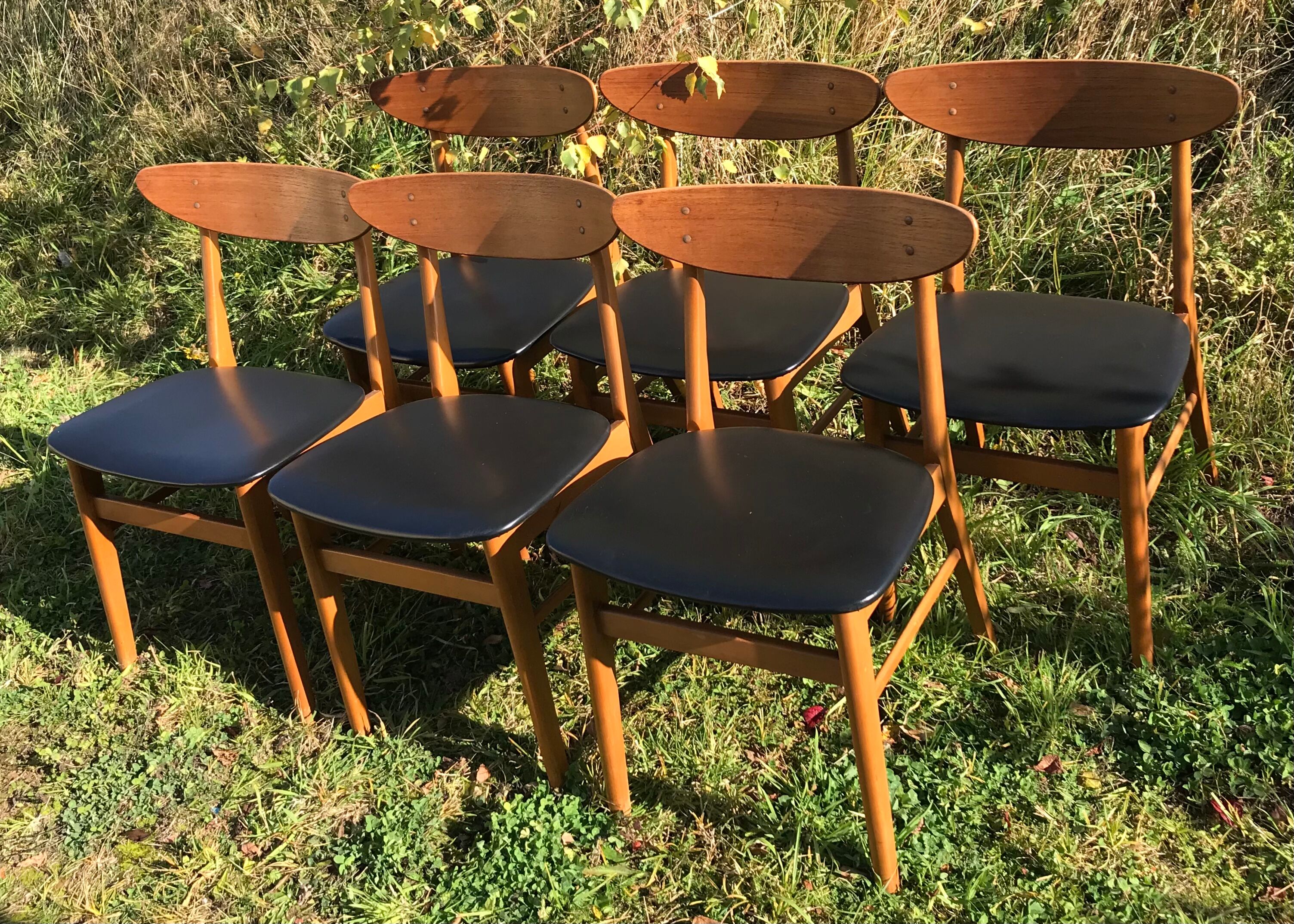 6 Scandinavian chairs