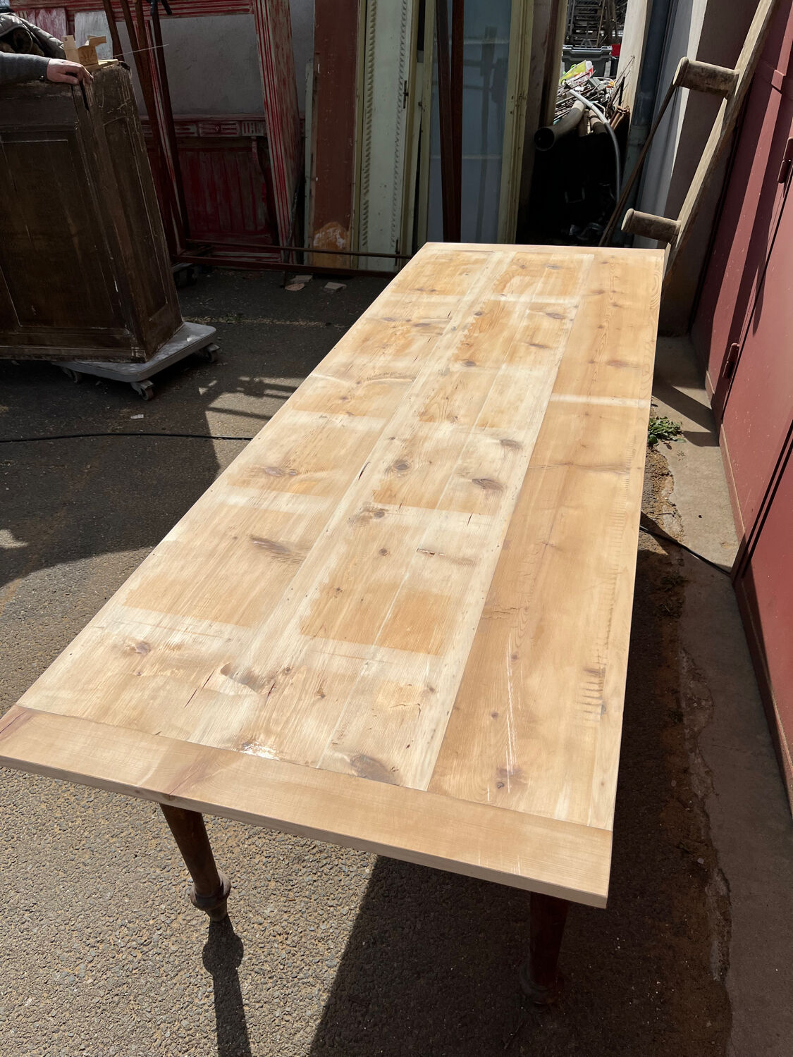 Farmhouse table