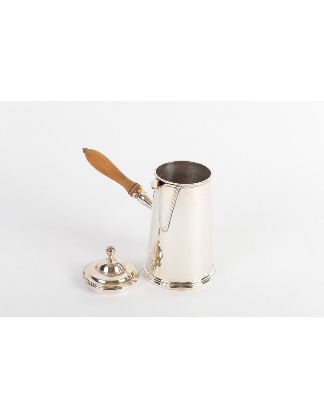 Chocolatier in silver metal twentieth century