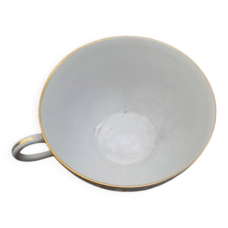 Porcelain cup