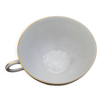 Tasse en porcelaine