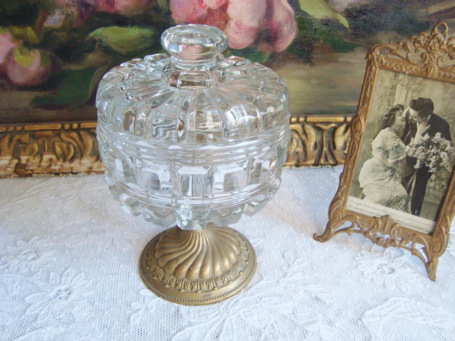 Glass and brass candy on foot