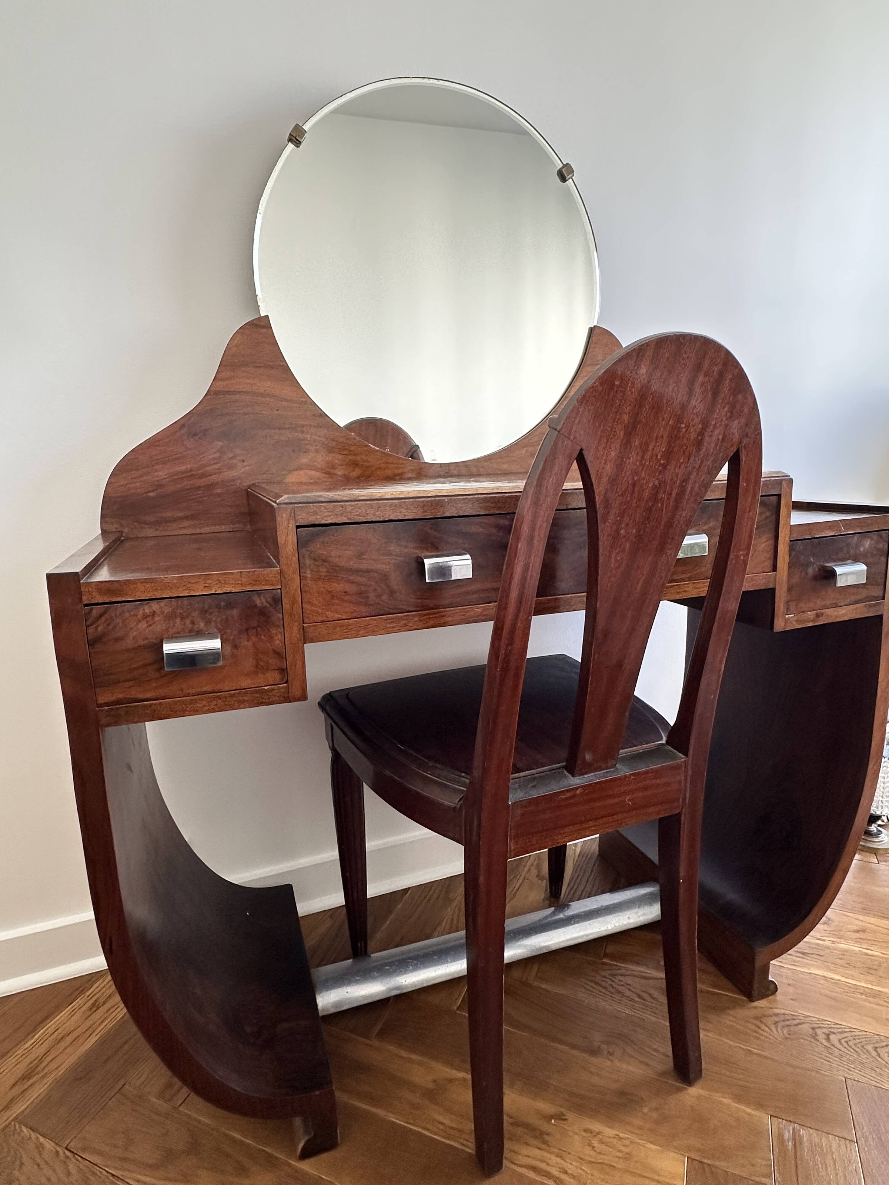 Art Deco rosewood chair and dressing table set in ocean liner style