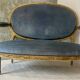 Banquette en bois doré sculpté et mouluré de style Louis XVI Époque XIX eme siècle