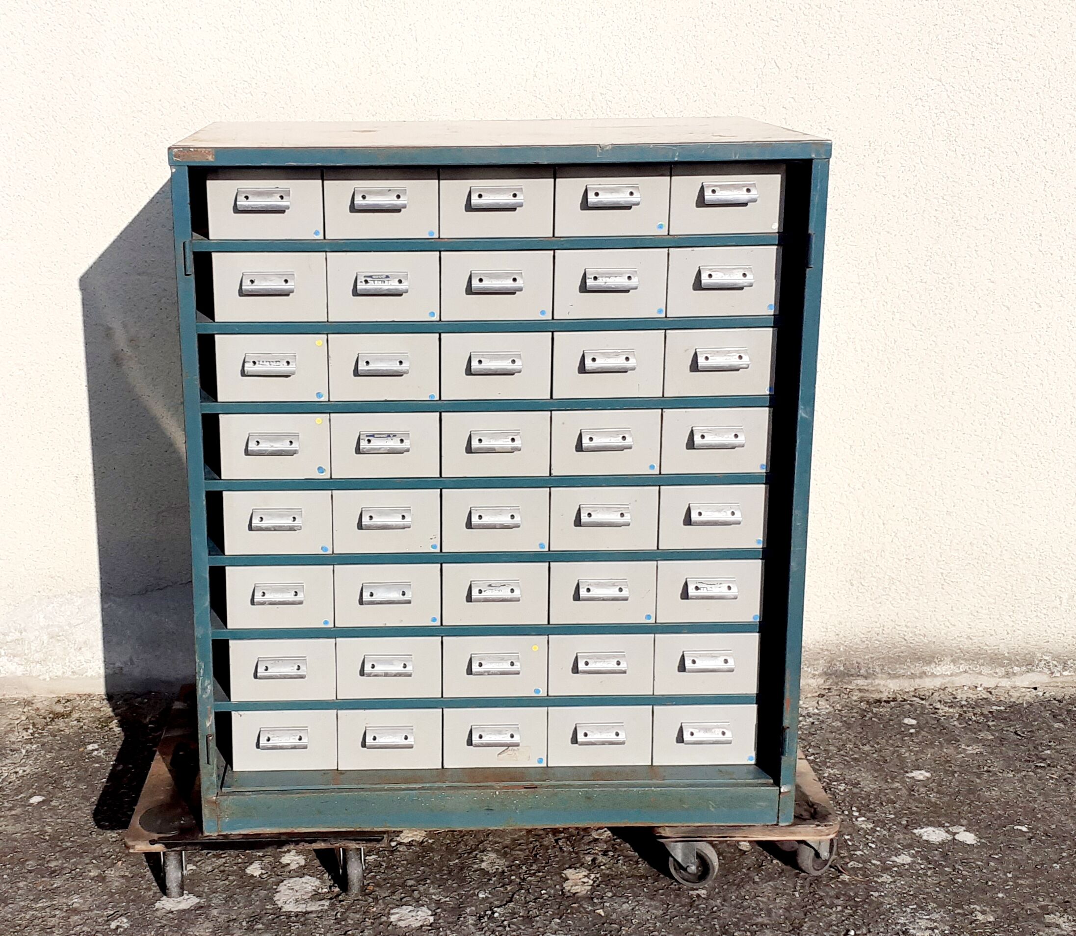 Industrial furniture Tiro-Clas