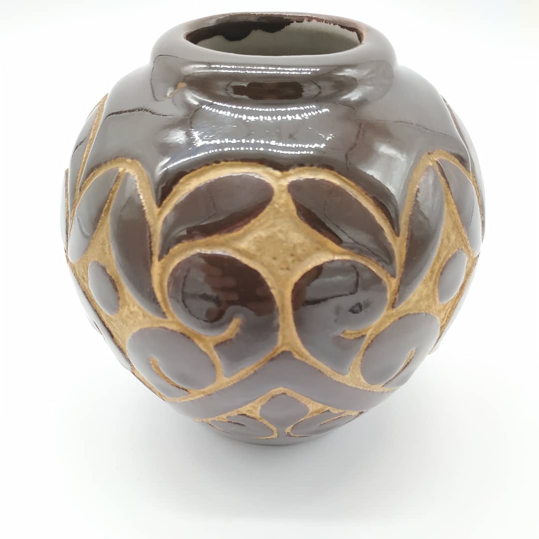 Ciboure sandstone vase Jorraila series by Rodolphe Fischer