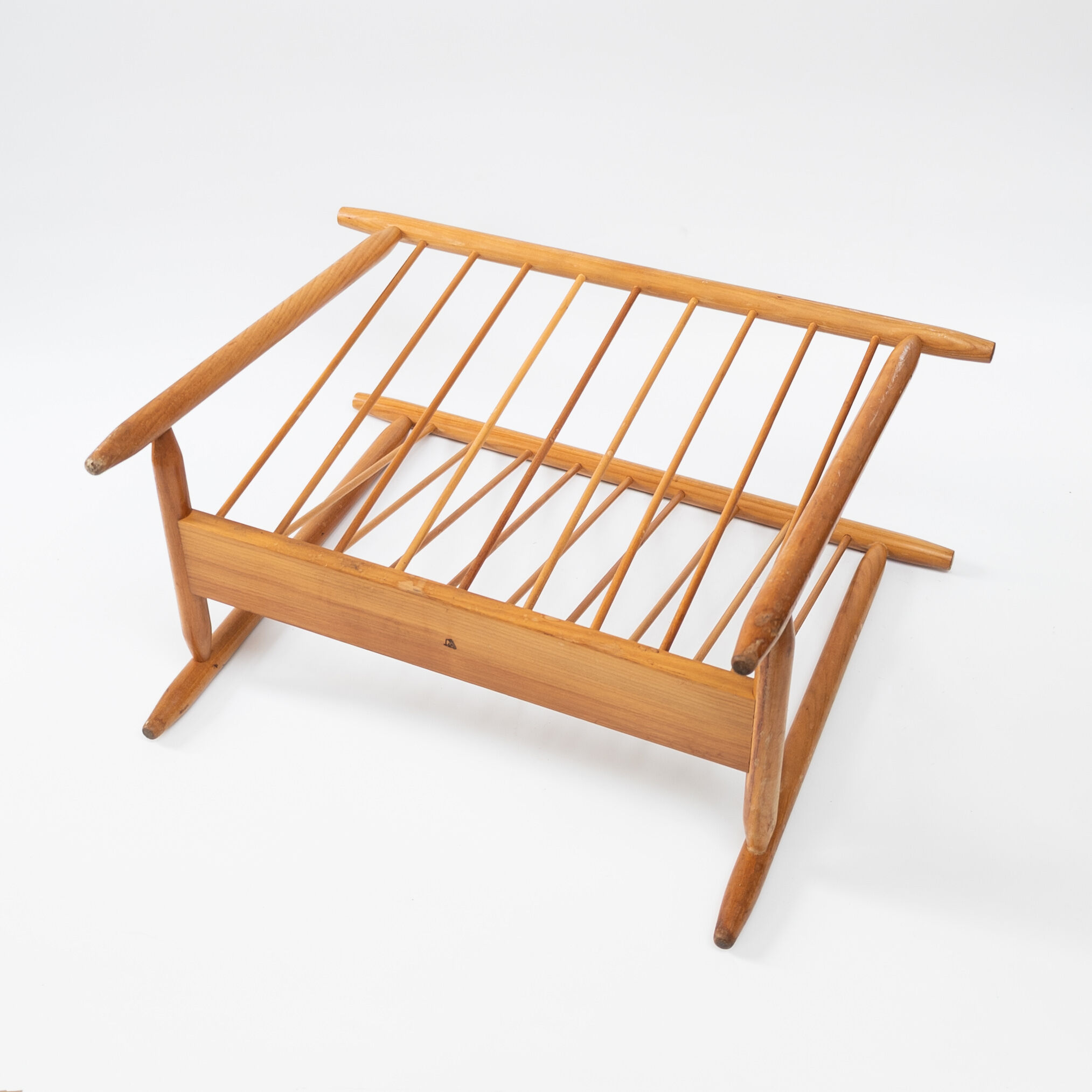 Porte-revues mid century de l’Uluv