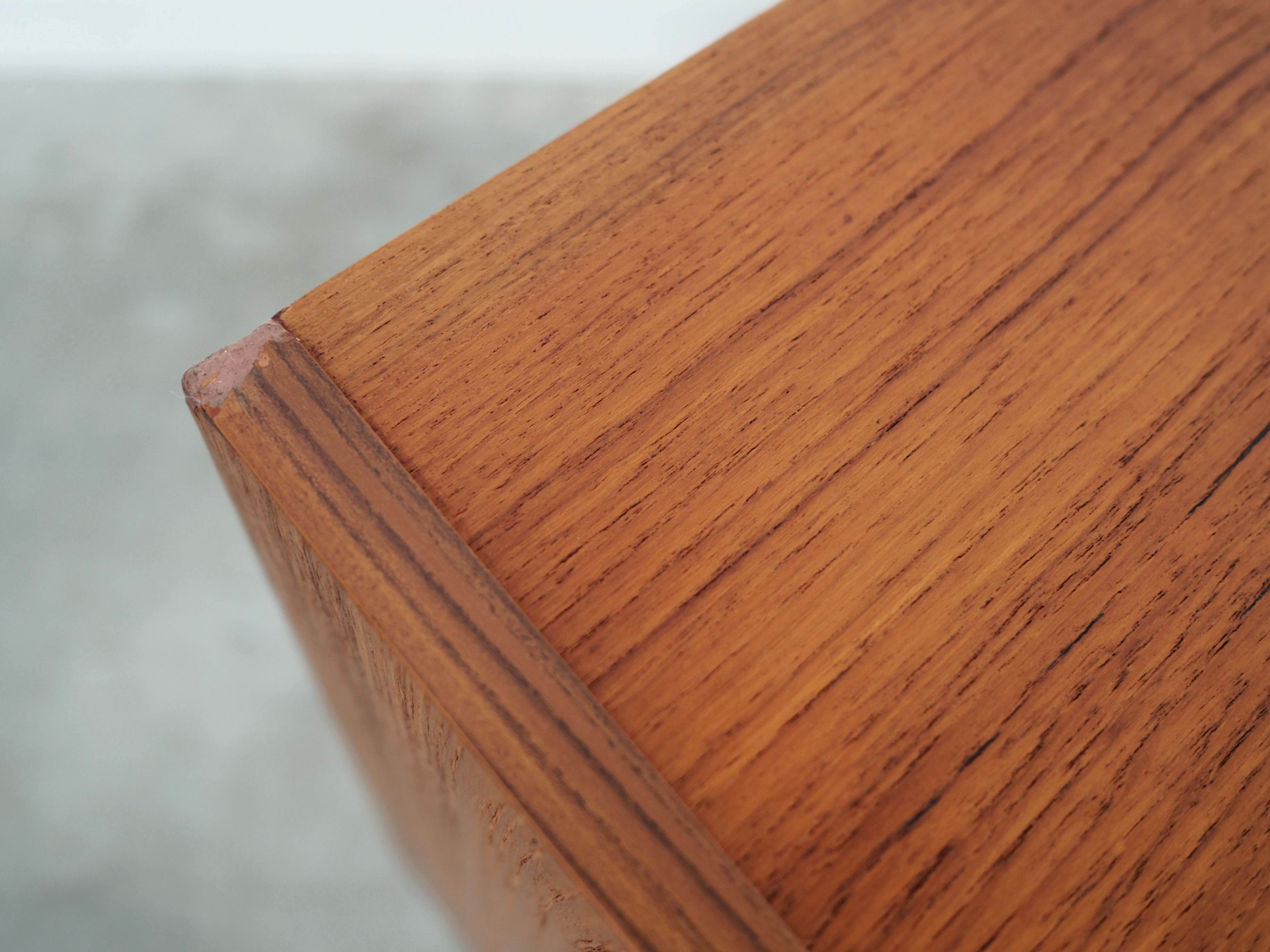 Commode en teck, design danois, années 1970, production: Danemark