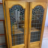 Display cabinet / showcase in solid oak
