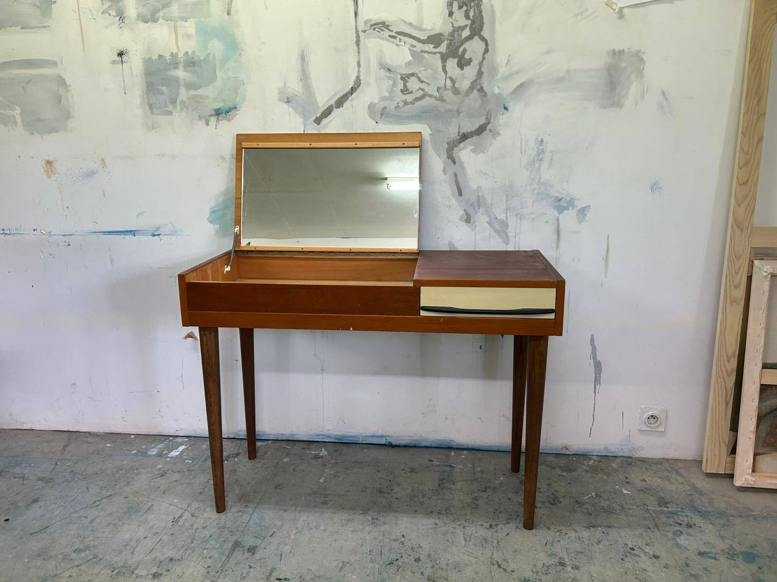 Coiffeuse vintage de style mid-century moderne ( années 50/60)