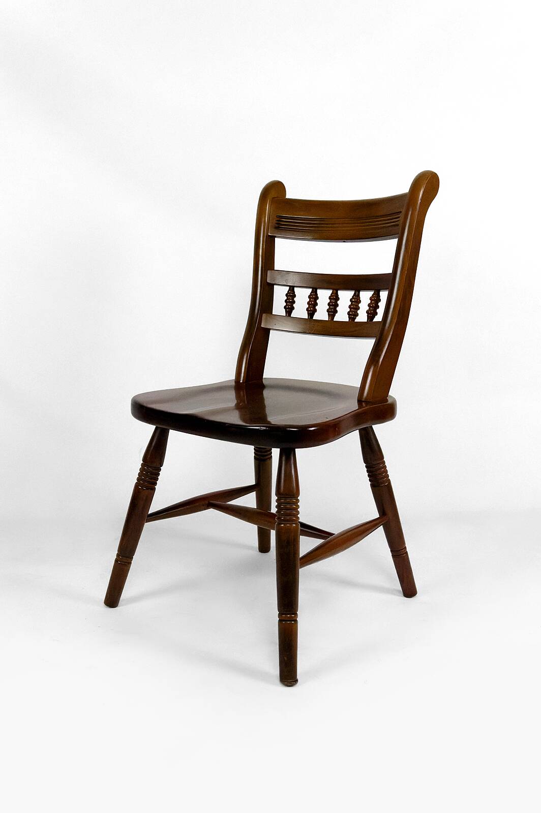Set of 6 "Windsor" / Western / Cowboy chairs in beech, Circa 1970
