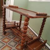 Desserte en bois à roulettes