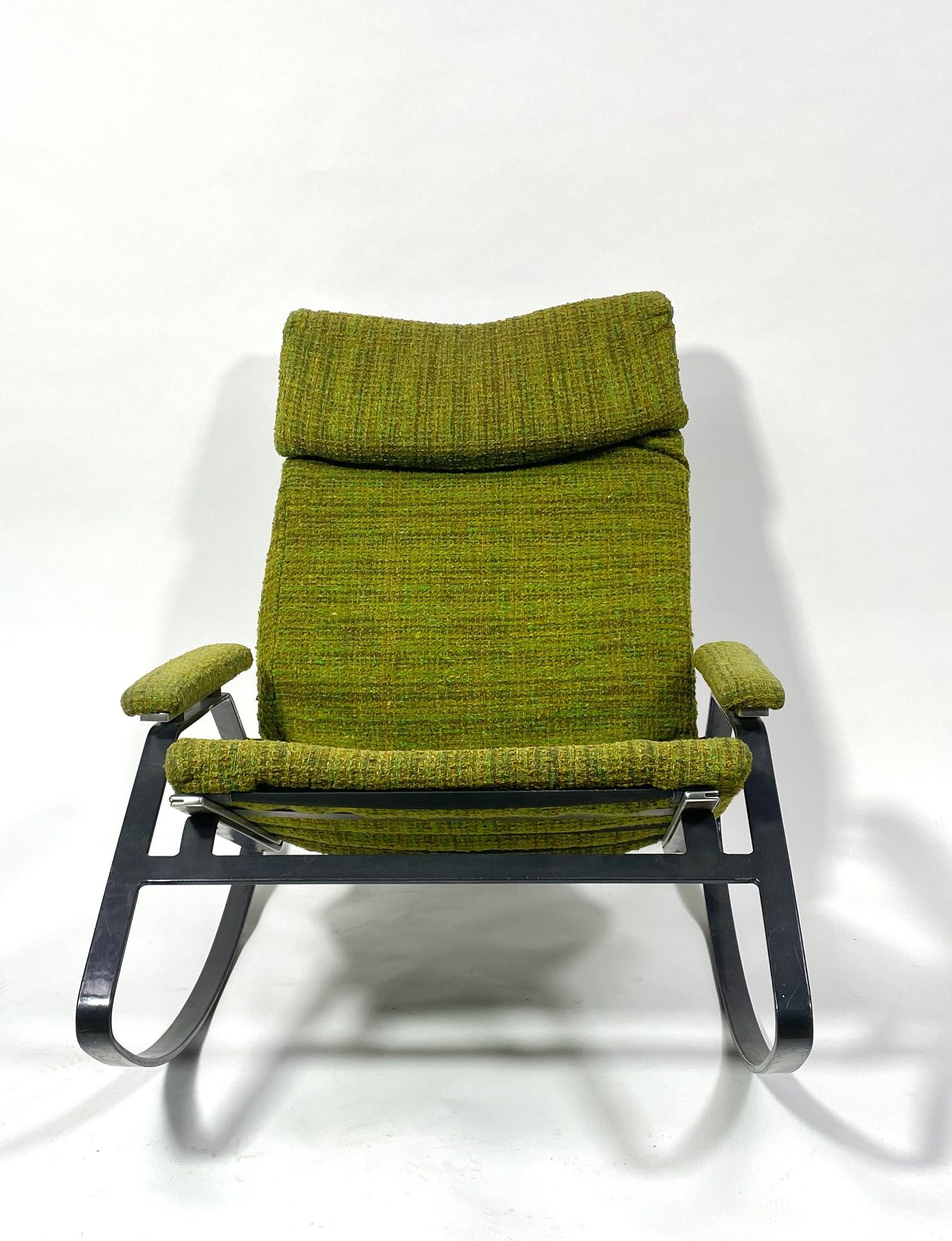 Rocking chair en métal, assise en laine, années 70/80