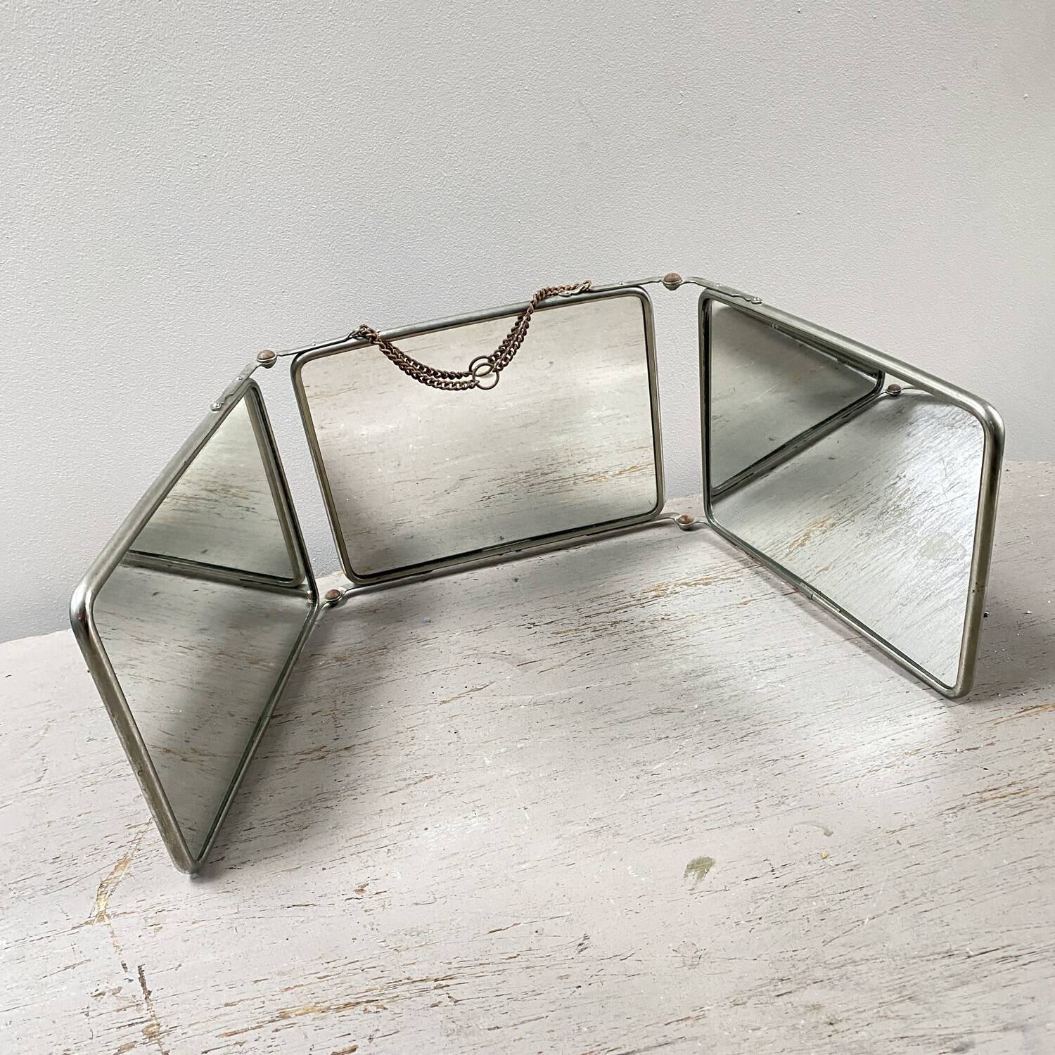 Horizontal triptych mirror