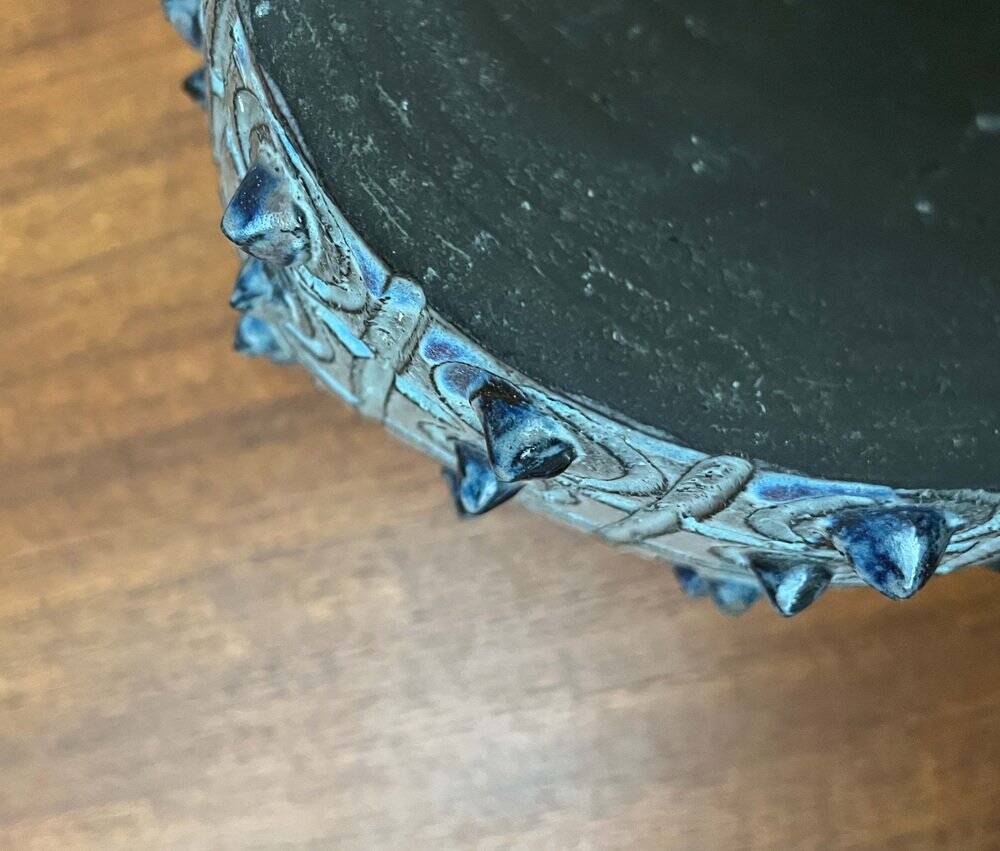 Mid-century modern studio pottery table lamp by Jette Hellerøe, 1960s.