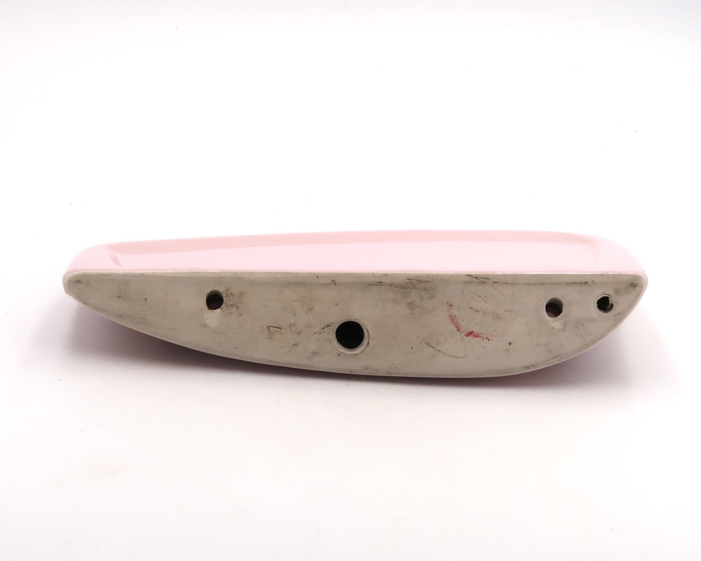 Etagère murale en porcelaine rose pâle, années 60