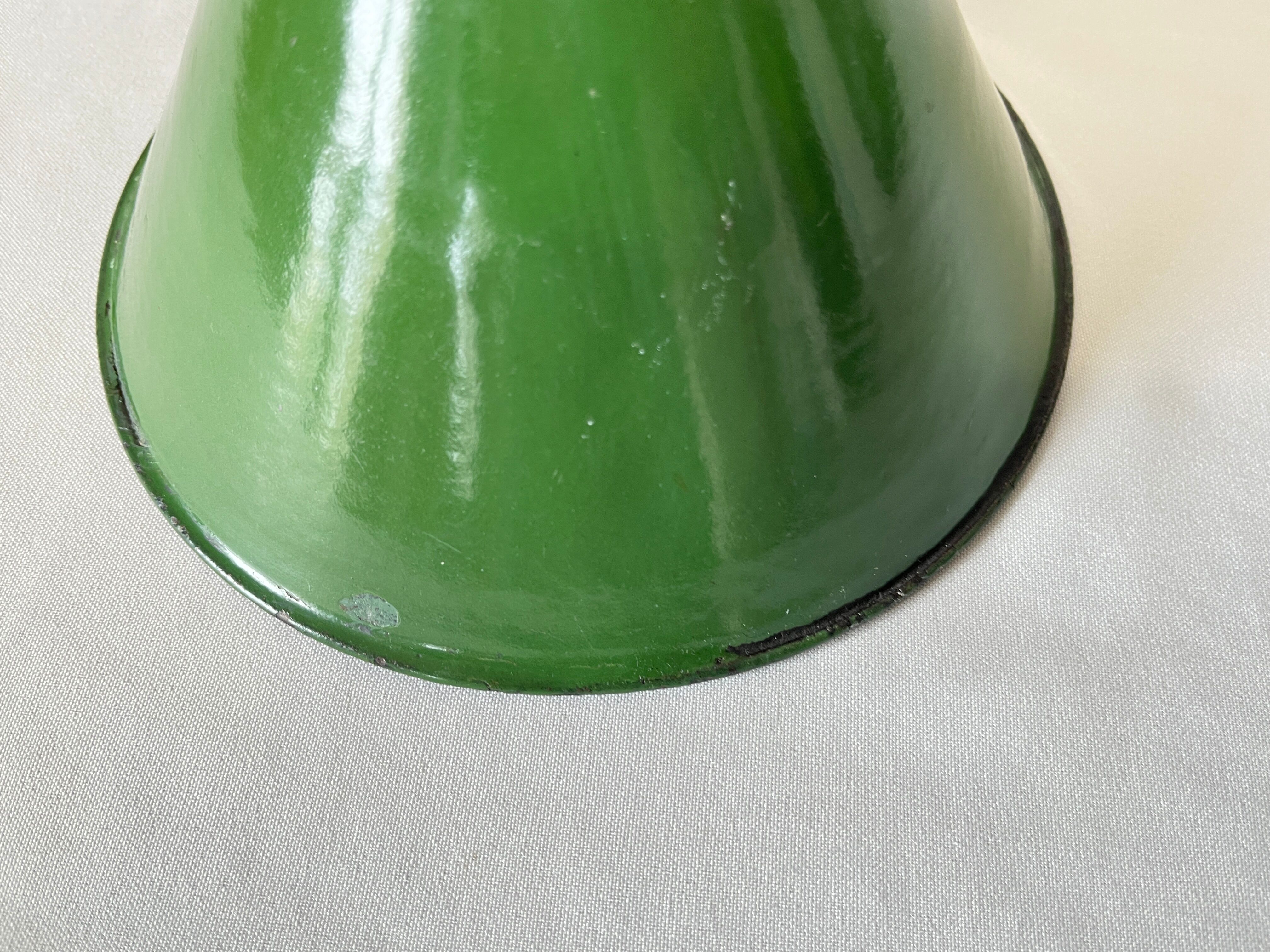 Industrial suspension conical metal green enamelled tole vintage